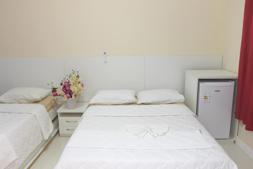 Casa de hóspedes Mdj Suítes 2*